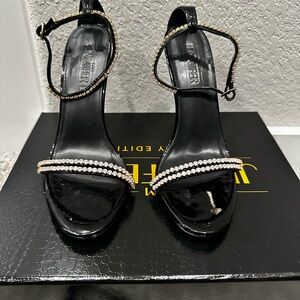 Luxurious Black Heels with Rhinestone Straps